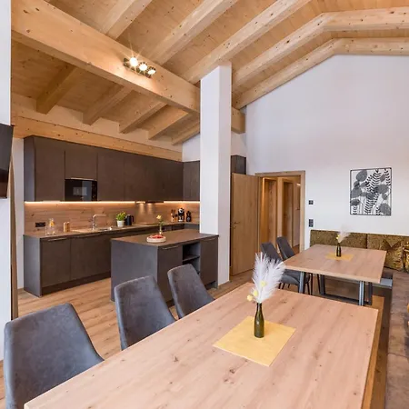 Isskogel Apartment *